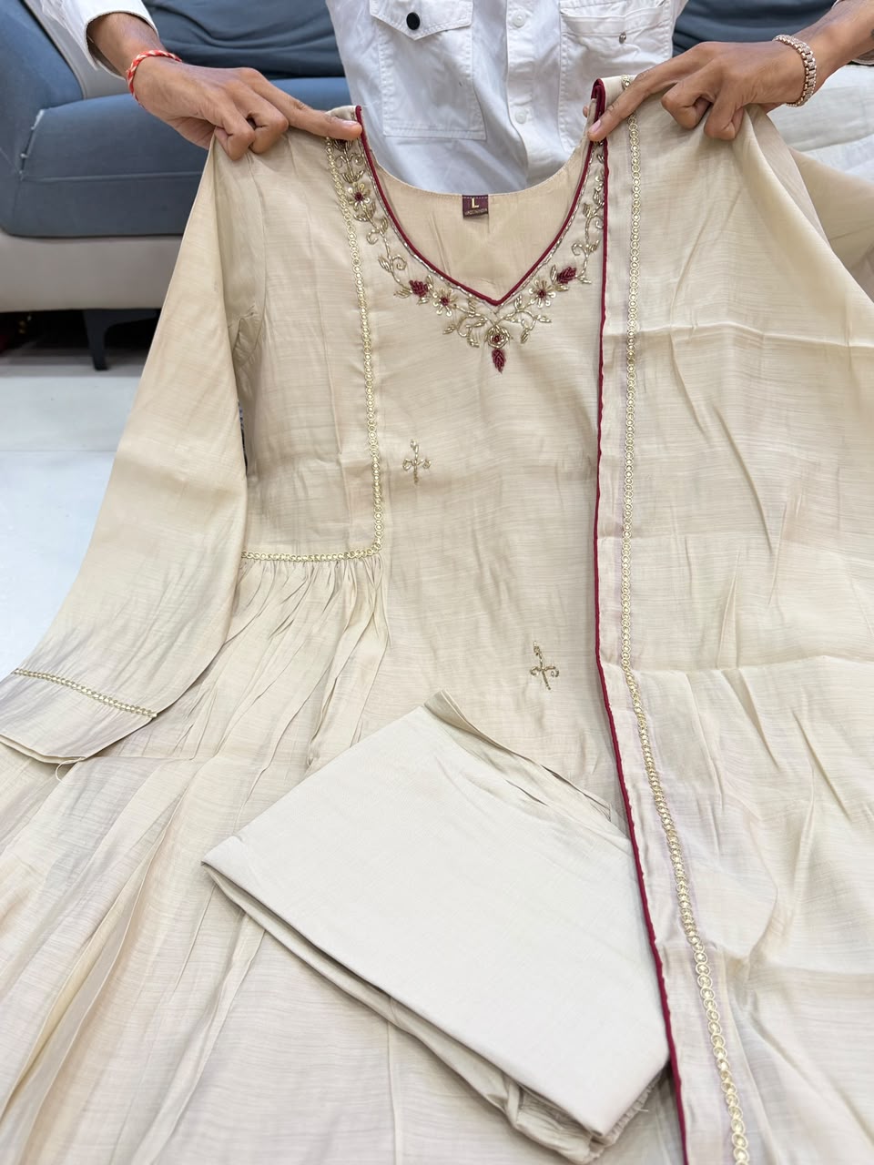 embroidered suit set