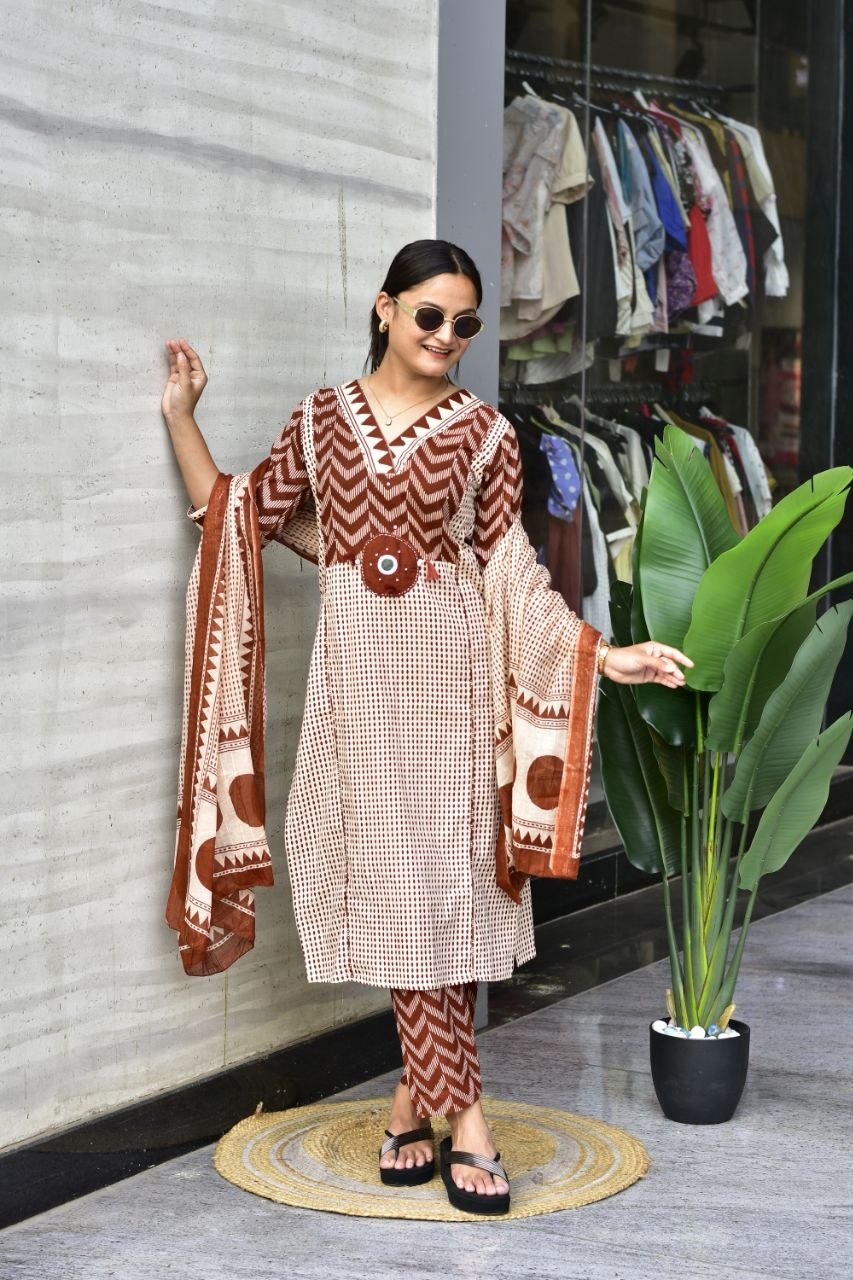 Cotton Zik Zak Kurti Set Women Daily Wear Ethnic Suit