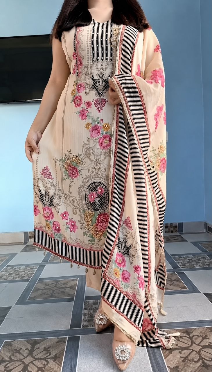 Floral Crepe Silk Kurta Pant Dupatta Set with Mirror Work